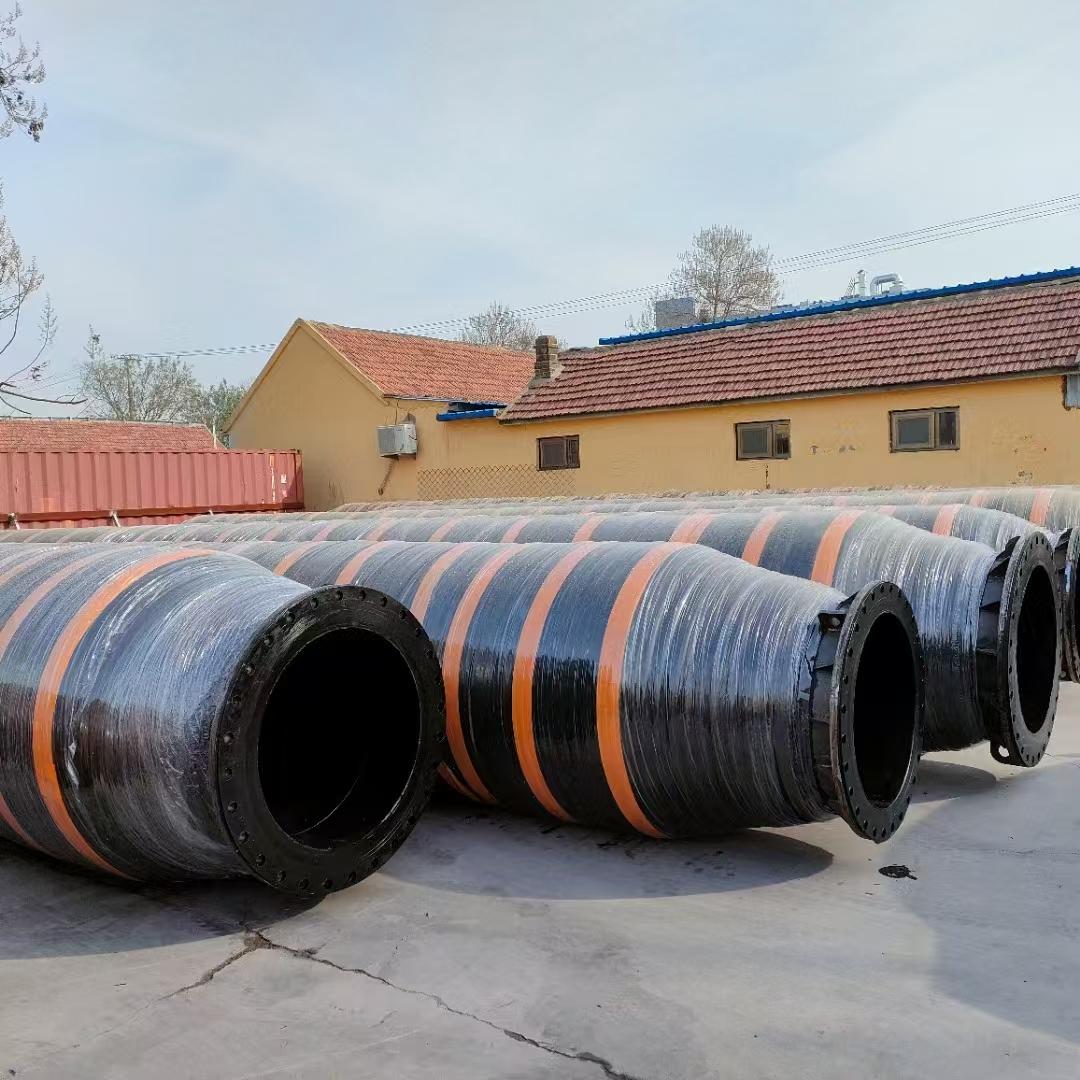 Floating hose